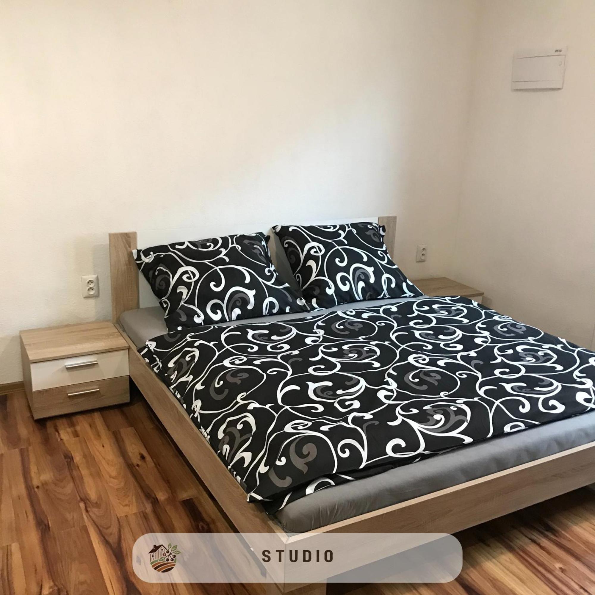Apartmanovy Dom Visnove מראה חיצוני תמונה